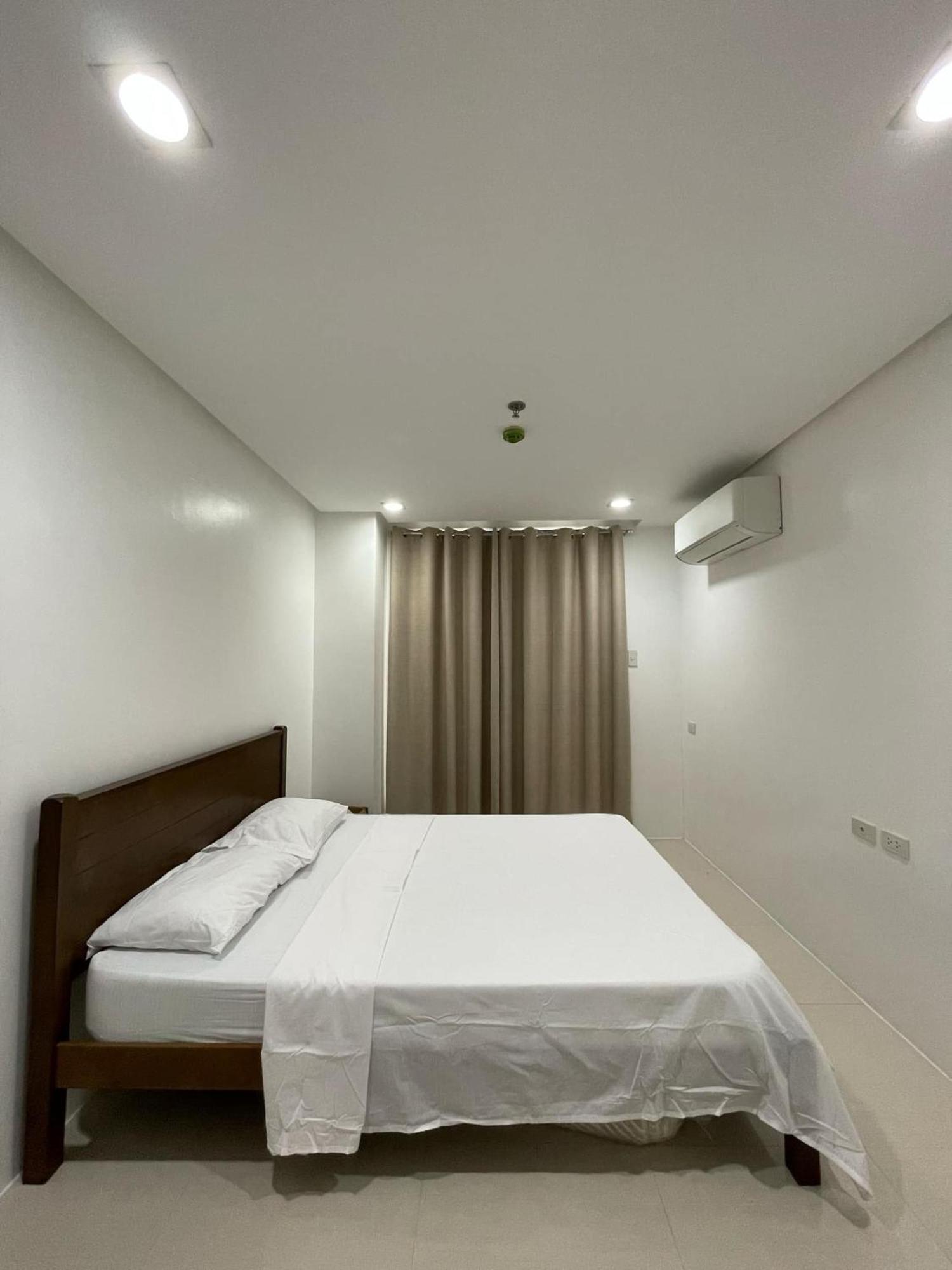 1 Bedroom Unit At One Pontefino Tower Batangas Exterior foto