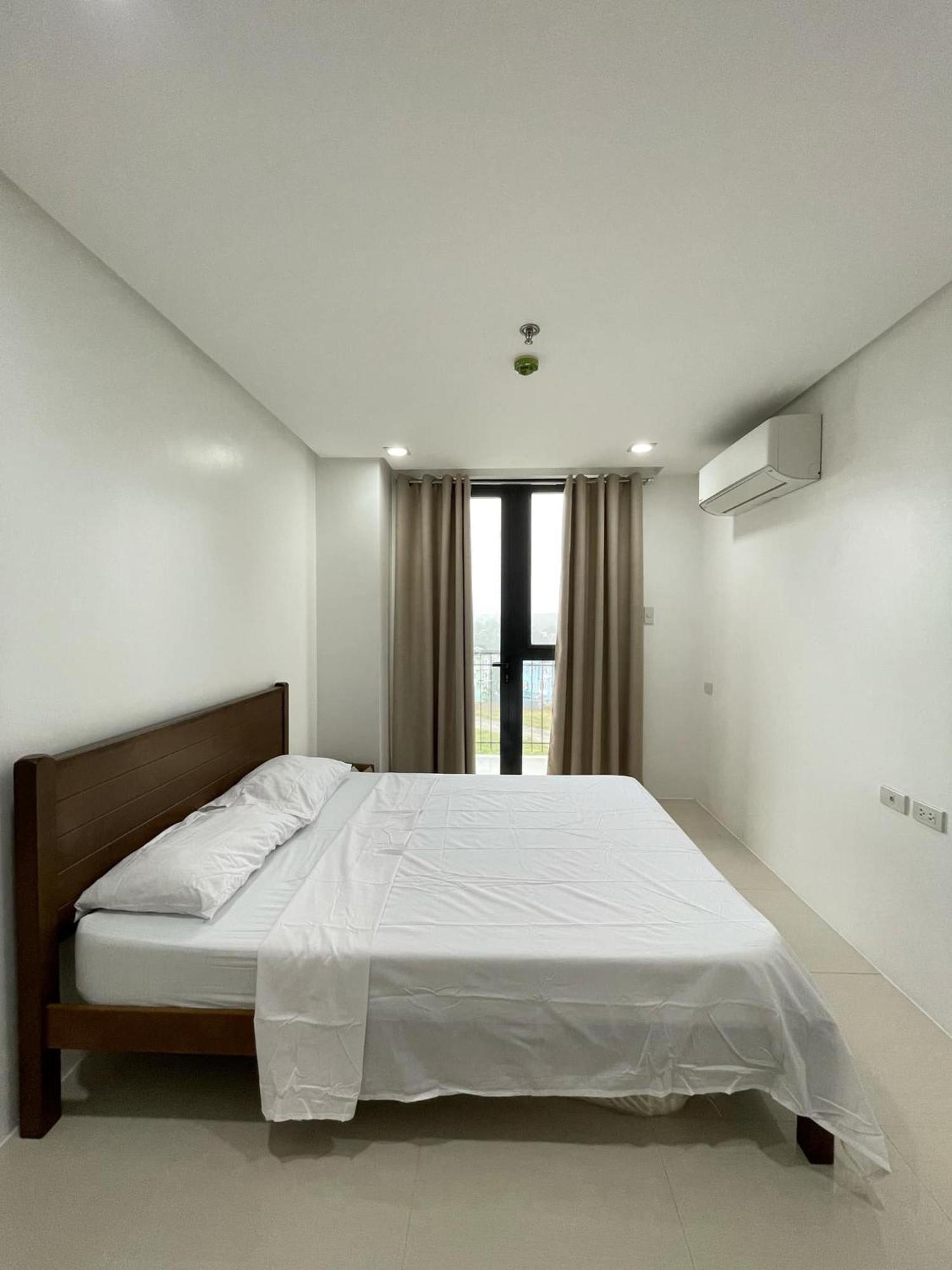 1 Bedroom Unit At One Pontefino Tower Batangas Exterior foto